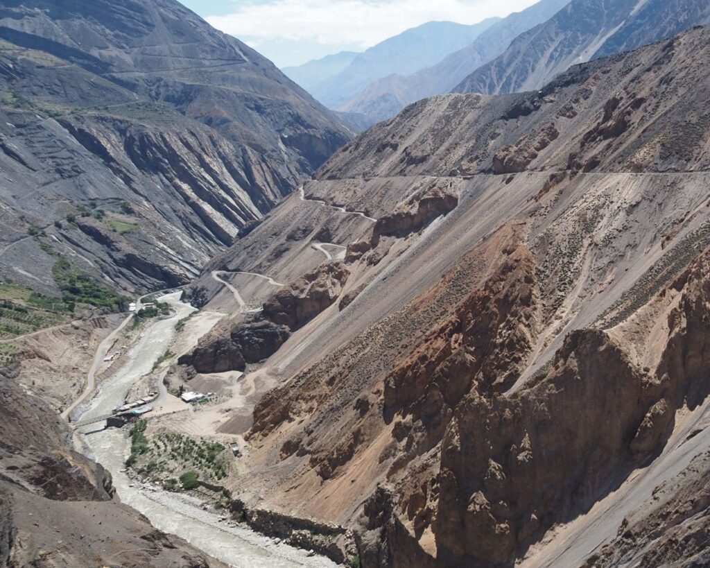 Winding mountain roads Piscobamba to Trujillo, Peru